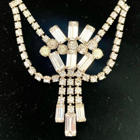 Vintage Costume Jewelry Rhinestone Baguette & Round Stone Statement Necklace - Picture 5 of 5